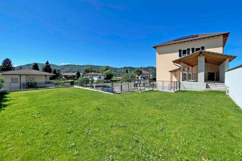 SPLENDIDE WOHNUNGEN MIT GARTEN UND PRIVATER HOF