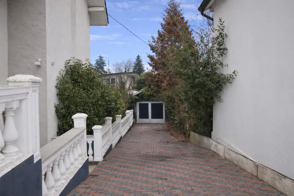Großes renoviertes Haus mit hohem Vermietungspotenzial