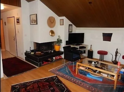Ganz geräumige Wohnung mit viele Lagerungsmöglichkeiten
