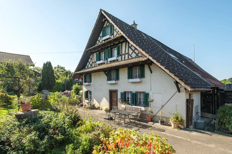 Einmalige Gelegenheit - Grundstück mit Einfamilienhaus und Mehrfamilienhaus
