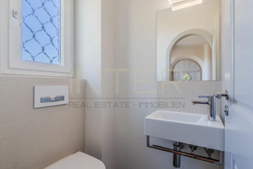 Riservato: Casa unifamiliare di 6,5 locali con 981 m² di terreno, vista lago e potenziale di sviluppo a Oberrieden – foto 22 di 30