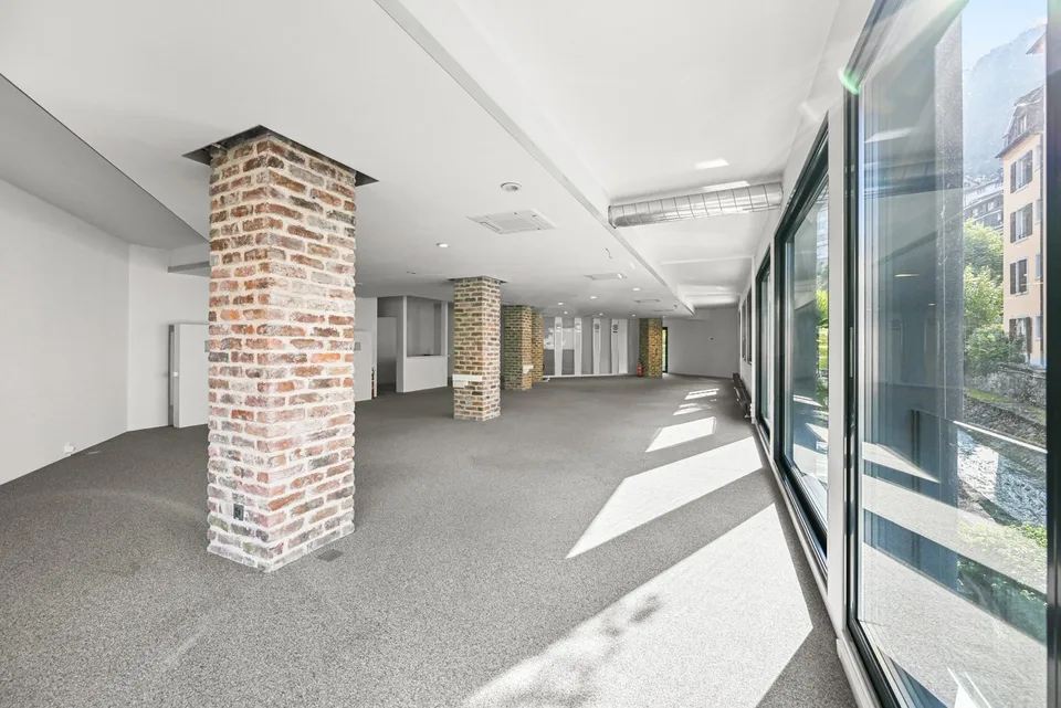 MONTREUX - VERWALTUNGSFLÄCHE VON 300 M2