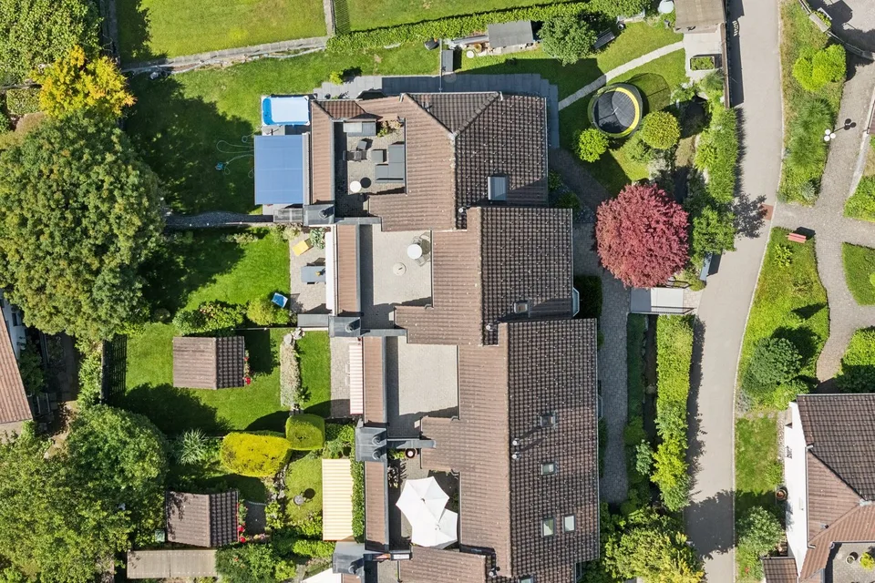 Rêve de famille avec un jardin magnifiquement aménagé – photo 11 sur 12