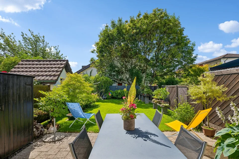 Rêve de famille avec un jardin magnifiquement aménagé – photo 8 sur 12