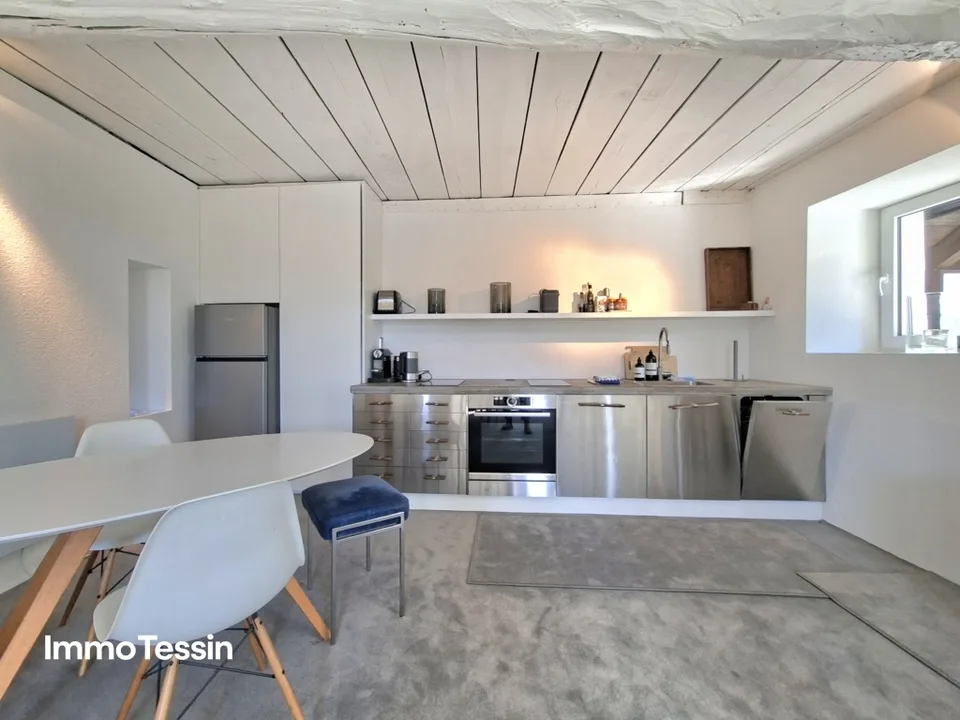 DESIGN RUSTICO: Absolutes Bijou Rustico der Extraklasse an wunderschöner Lage mit Terrasse und Blick auf den Lago Maggiore – Foto 7 von 13
