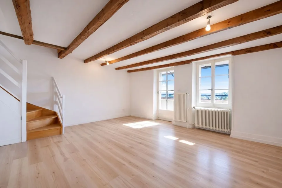Orbe - Propriété unique avec deux habitations et fort potentiel