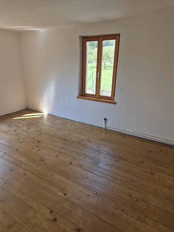 Acquarossa - Haus mit 7 Räumen und großem Grundstück – Foto 11 von 13