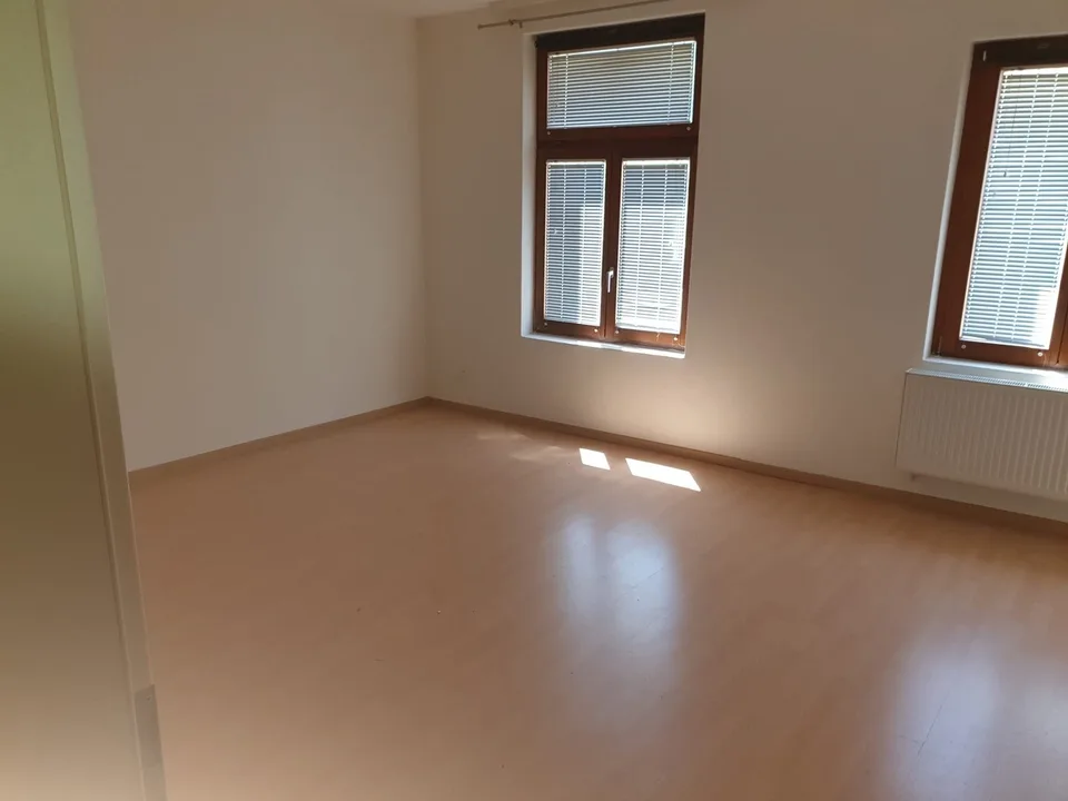 Immeuble de rendement - 7 appartements rénovés à Moutier – Foto 7 von 7