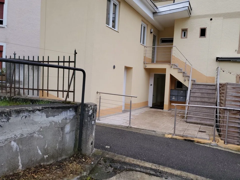 Immeuble de rendement - 7 appartements rénovés à Moutier
