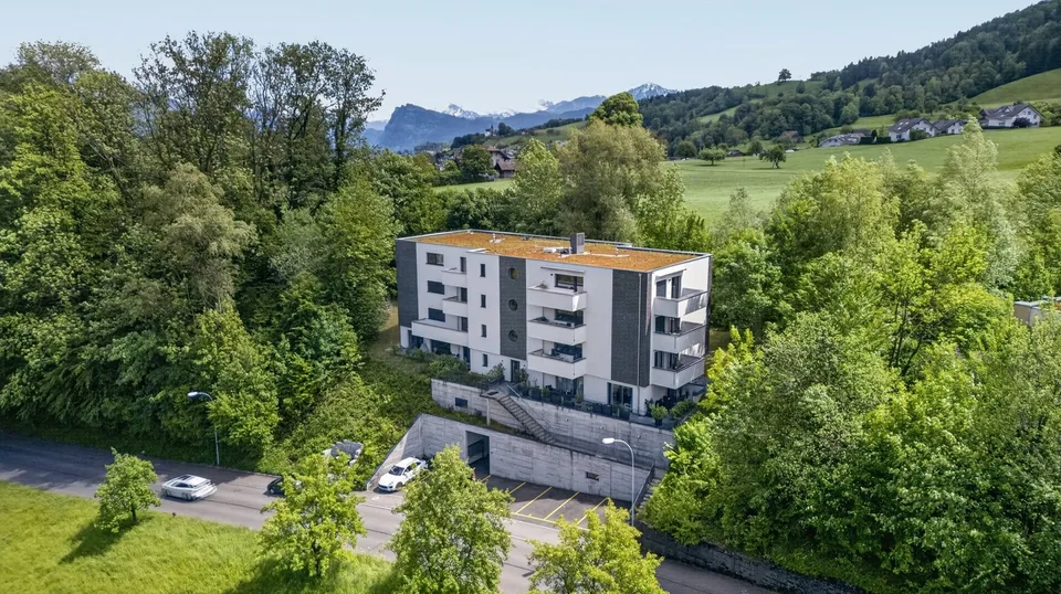 Modernes Wohnen mit Stil - neuwertige 3.5 Zimmerwohnung mit Terrasse