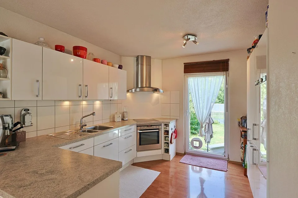 Casa unifamiliare affascinante – vivere con carattere e giardino