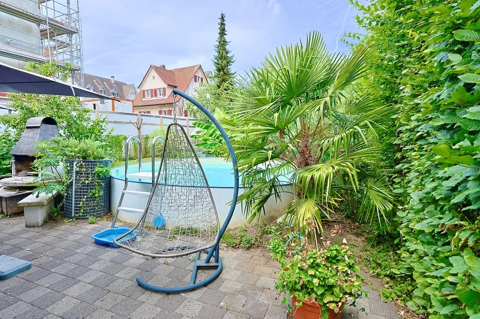 Casa unifamiliare affascinante – vivere con carattere e giardino