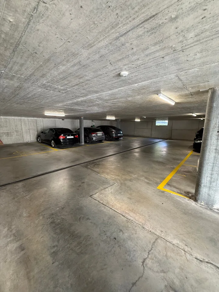 Einstellhallenplatz zu verkaufen