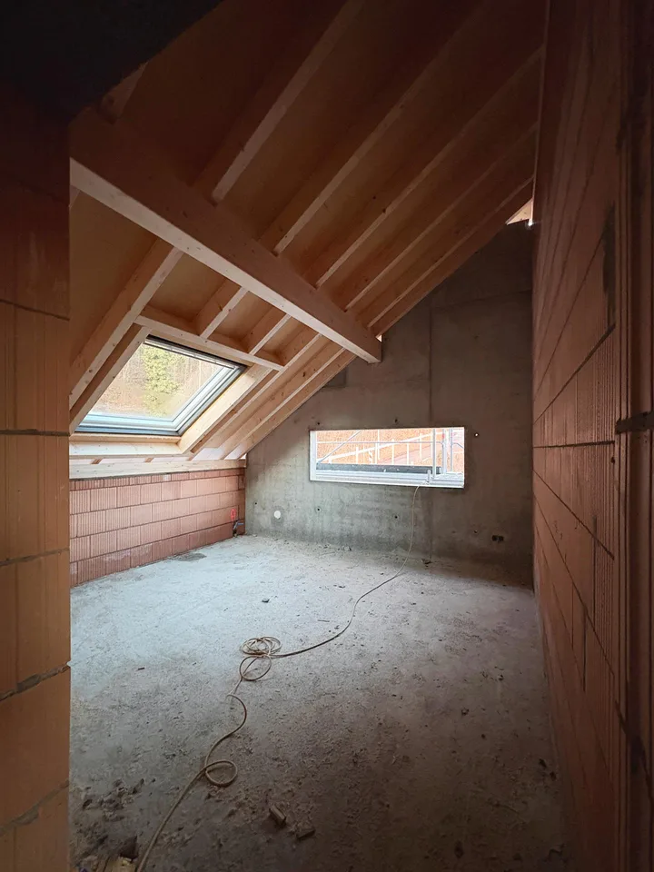 Vivere in una casa nuova in stile fattoria in un appartamento a duplex a Grenchen – foto 8 di 12
