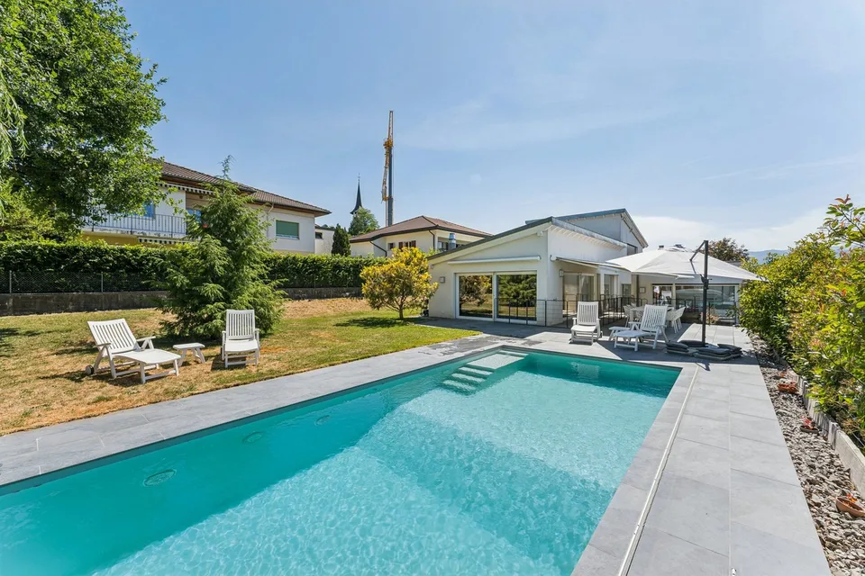 Magnifique villa individuelle de 7.5 pièces au design contemporain