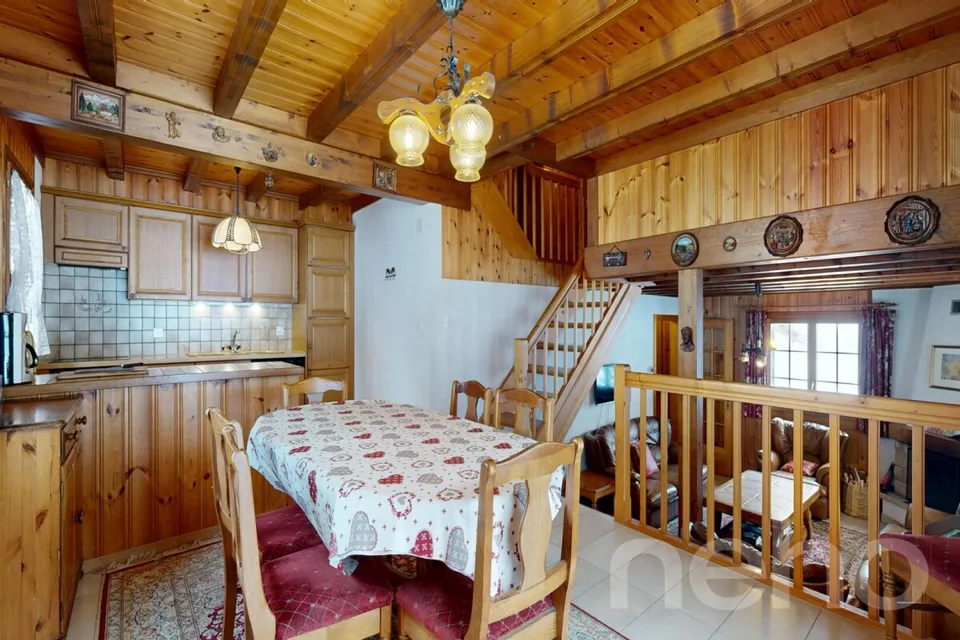 Exclusive: 4-Bedroom Chalet with Garage – photo 15 of 21