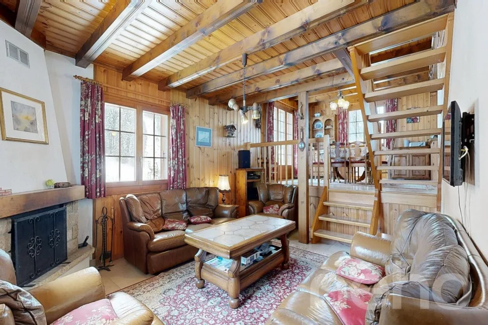 Exclusive: 4-Bedroom Chalet with Garage – photo 18 of 21