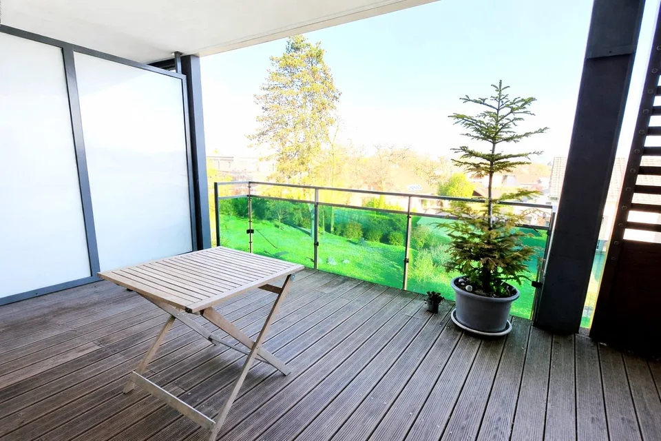 Superbo appartamento T4 con terrazza e vista del Mont-Blanc, vicino al confine