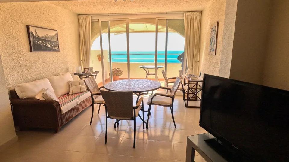 Appartamento con piscina?? Vista mare eccezionale pieno Sud!