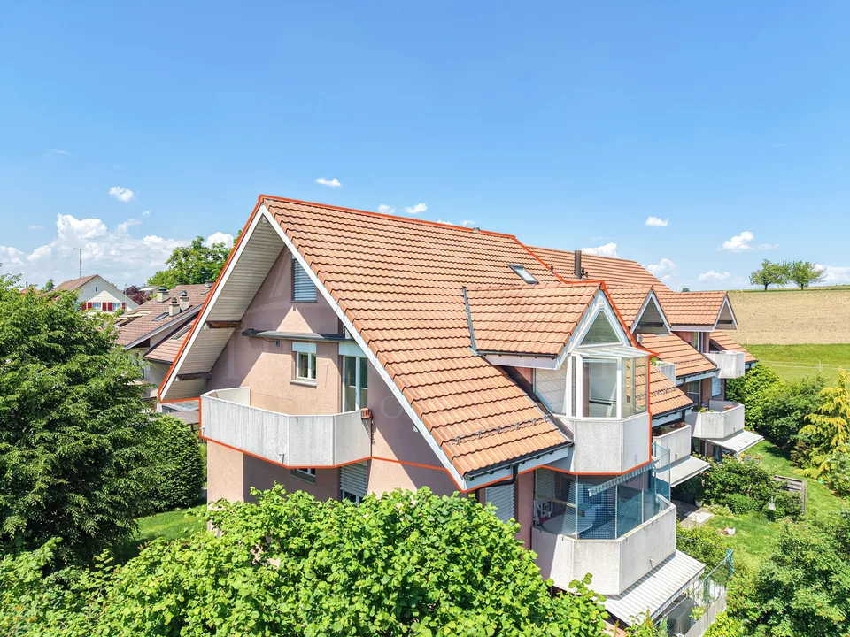 Offene 3.5-Zimmer-Duplexwohnung mit sonnigem Balkon in Gasel