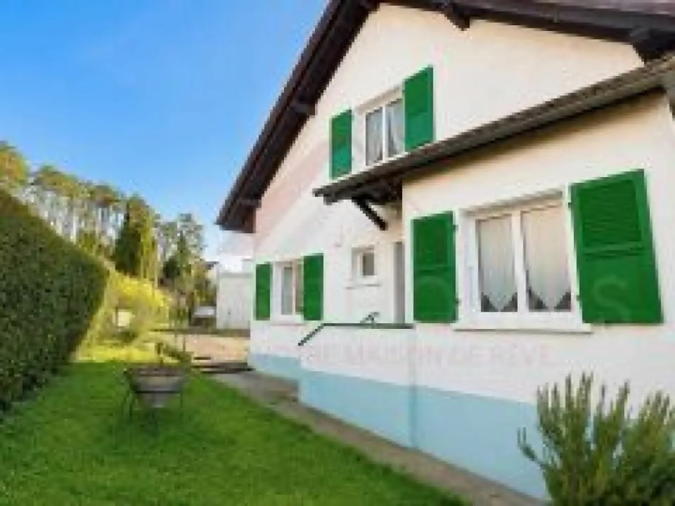 Haus mit Charme und Panoramablick auf das Schloss und zwei schönen Terrassen
