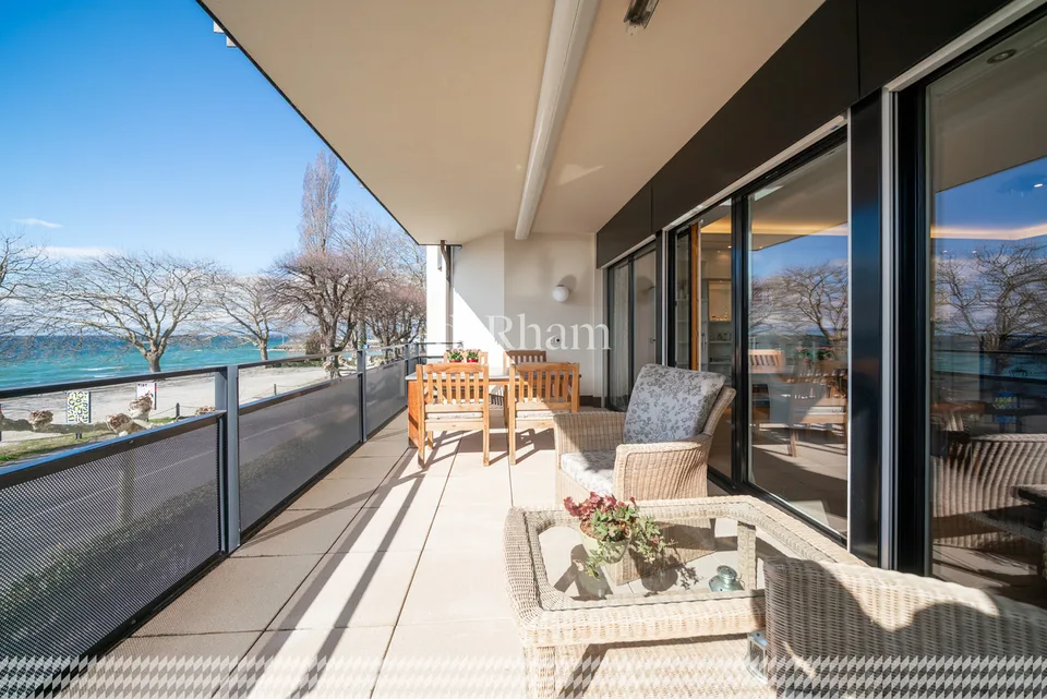 Wohnung von 264 m2 PPE Bourg de Lutry - Erste Lacfront