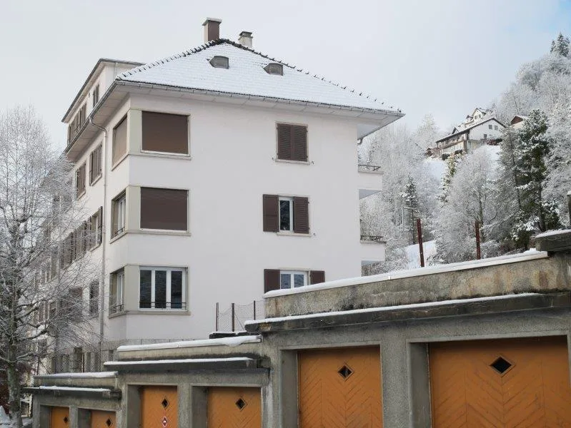 6 Multi-family houses for sale in a quiet location in Le Locle!