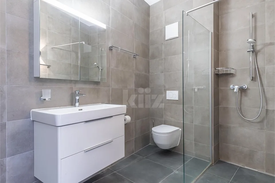 Schönes modernes Apartment mit zwei Balkonen – Foto 11 von 13