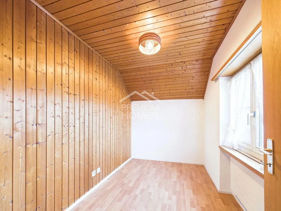 Doppeltes Potenzial: Ein Haus bezugsbereit, eines zur Neugestaltung