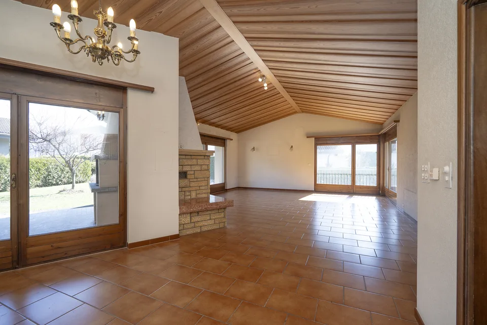 Komfort, Charme und Potenzial in einer außergewöhnlichen Villa
