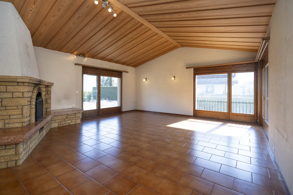 Komfort, Charme und Potenzial in einer außergewöhnlichen Villa