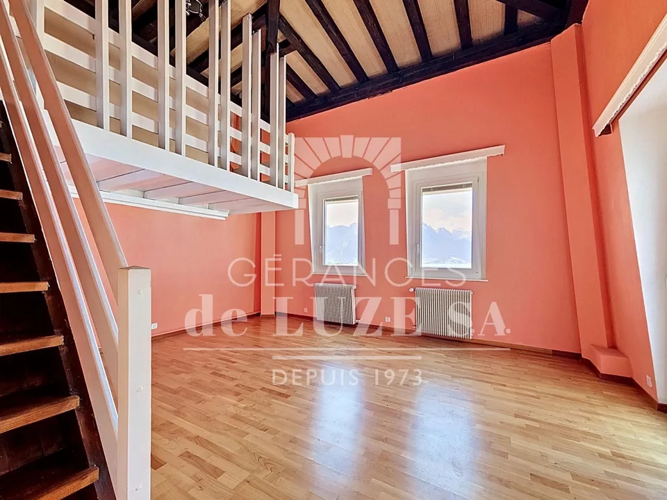 Surplombant le lac : 1.5 pièce avec mezzanine et balcon – photo 7 sur 13