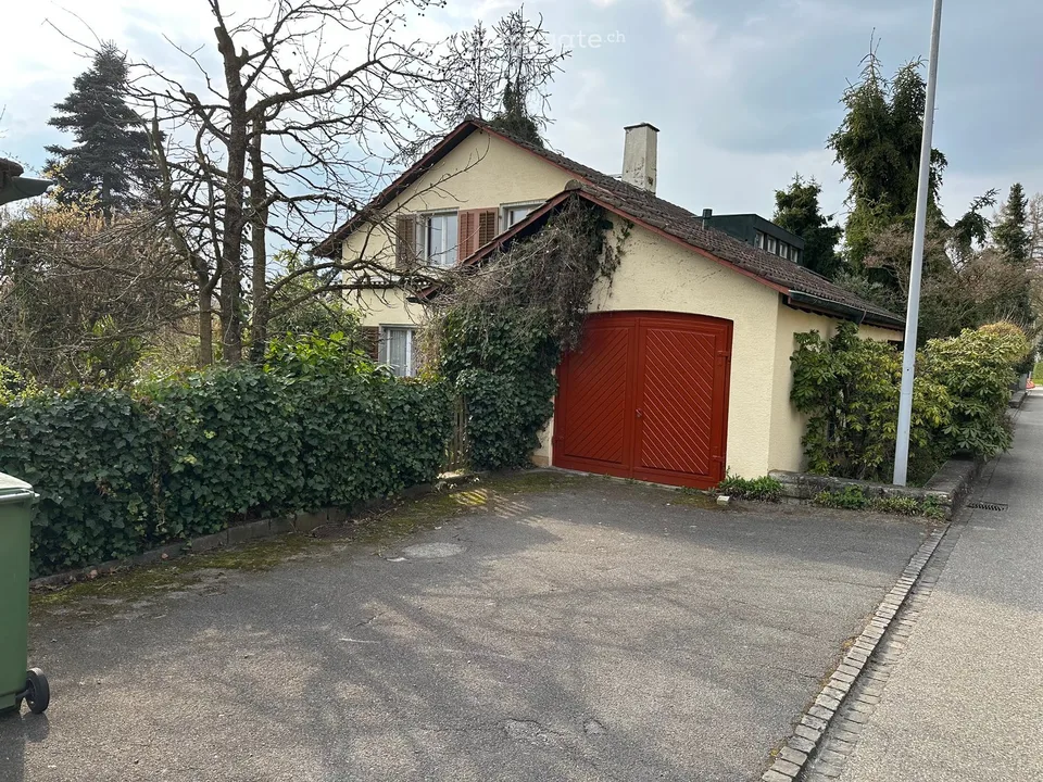 Ampia casa unifamiliare su 833 m² | ampio giardino privato | panorama alpino