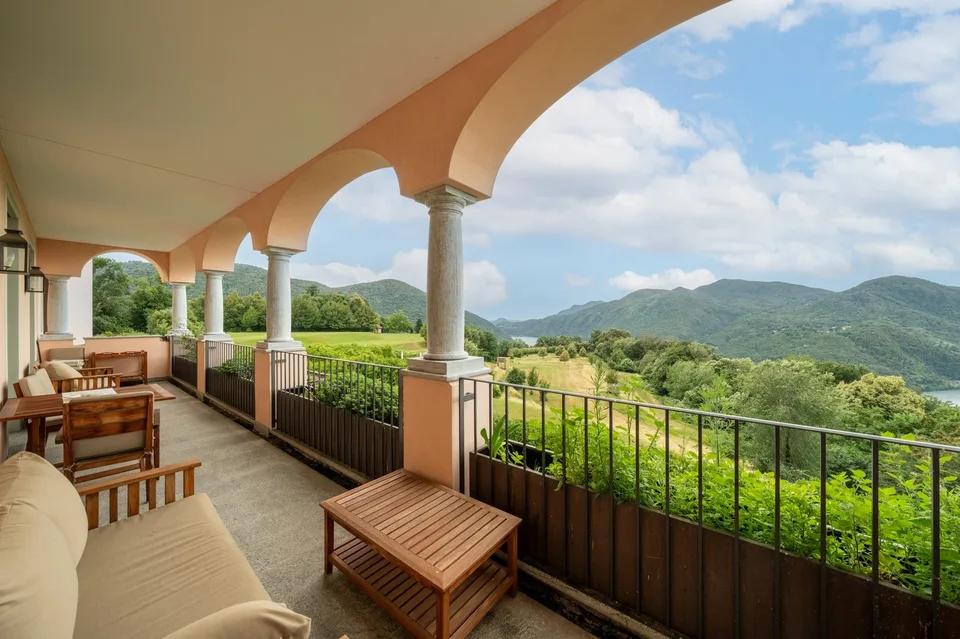 Resort Collina d’Oro – Esclusivo appartamento vista lago a 5 minuti dal TASIS – foto 12 di 15