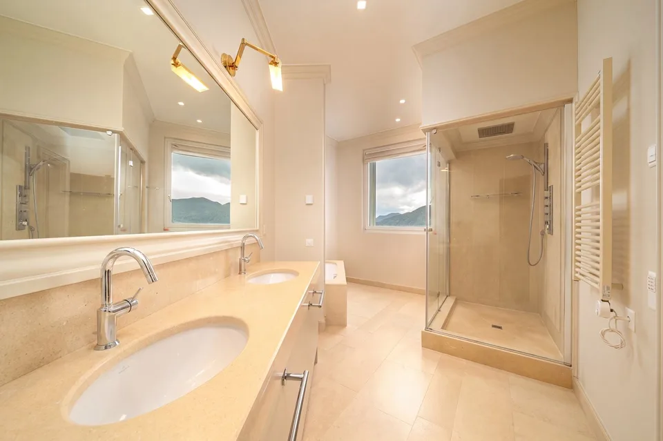 Resort Collina d’Oro – Esclusivo appartamento vista lago a 5 minuti dal TASIS – foto 9 di 15