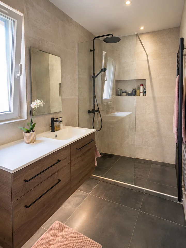 Schöne individuelle Villa mit großem Garten – Foto 6 von 6