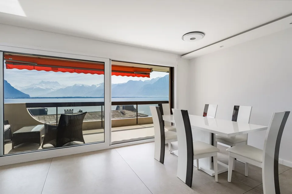 Schönes 3.5-Zimmer-Wohnung direkt am Seeufer in Montreux zu verkaufen