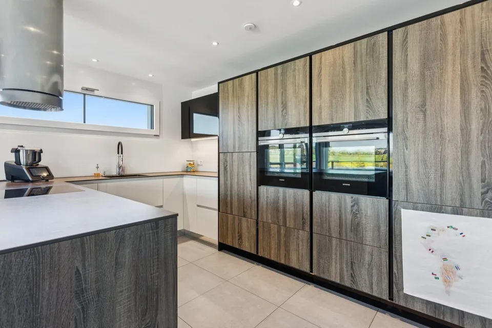 Villa Solaris - Moderne Eleganz im Lichtbad