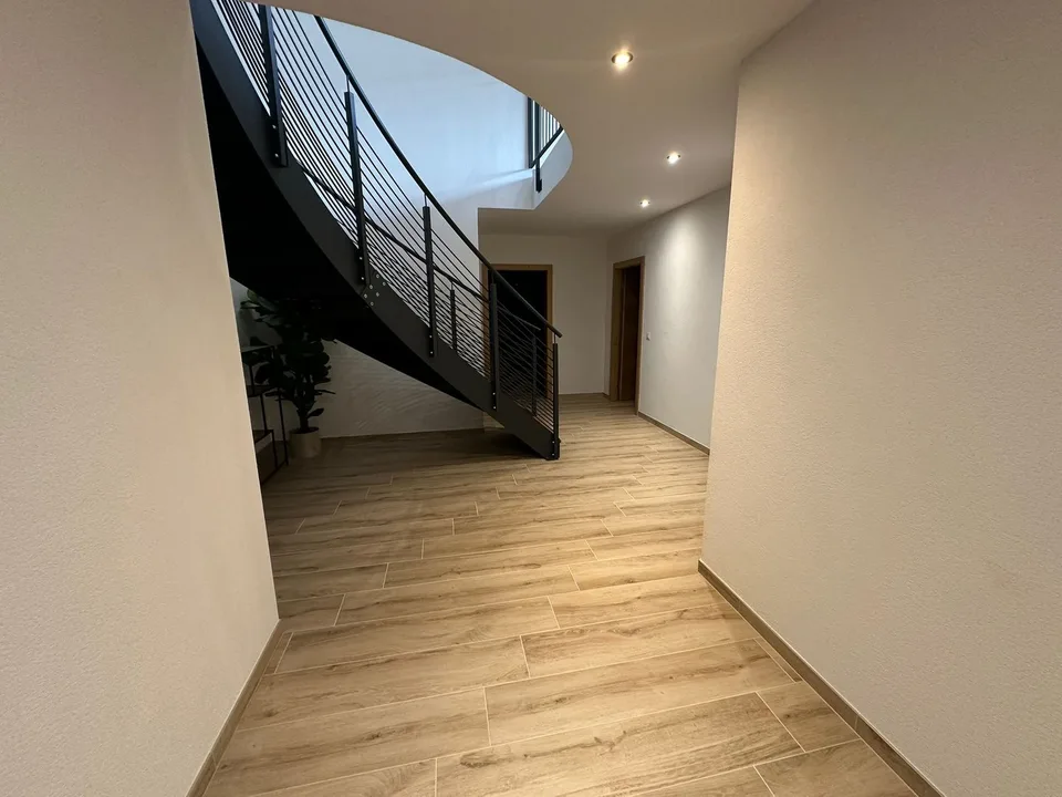 Chalet di nuova costruzione esclusivo con vista mozzafiato a Crans-Montana