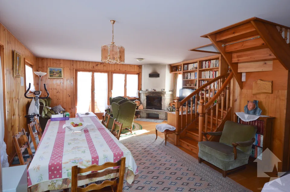 Wohnung mit 4.5 Zimmern im Zentrum des Ortes mit schöner Aussicht
