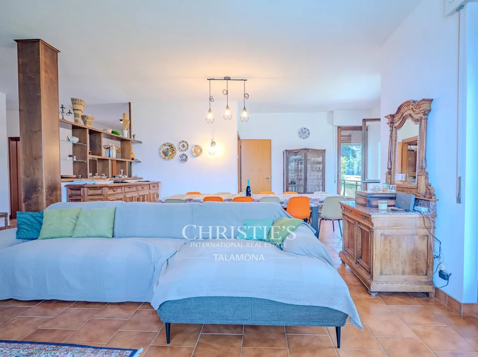 Exklusive Villa mit Pool und einzigartigem Panoramablick auf den Lago Maggiore – Foto 12 von 13