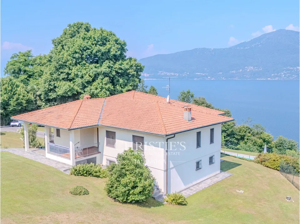 Exklusive Villa mit Pool und einzigartigem Panoramablick auf den Lago Maggiore – Foto 6 von 13