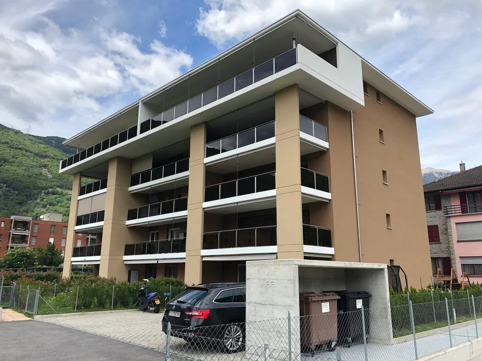 Geräumige 2.5 Zimmer, Garage und externer Parkplatz inklusive!