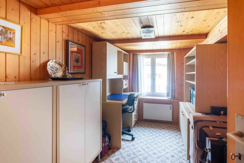 6.5-Zimmer Doppel-Einfamilienhaus in Nidfurn GL – Foto 10 von 20