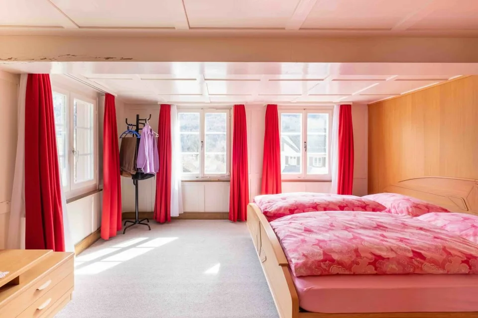 6.5-Zimmer Doppel-Einfamilienhaus in Nidfurn GL – Foto 9 von 20