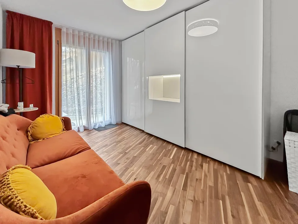 Appartement 4,5 pièces (2022) avec balcon tout autour et vue sur les montagnes à Kiental – photo 7 sur 13