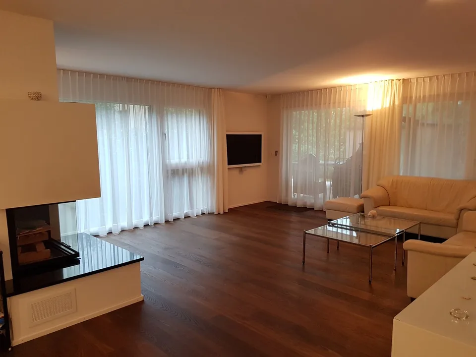 Exklusive 6.5-Zimmer-Eigentumswohnung in der Nähe von Basel