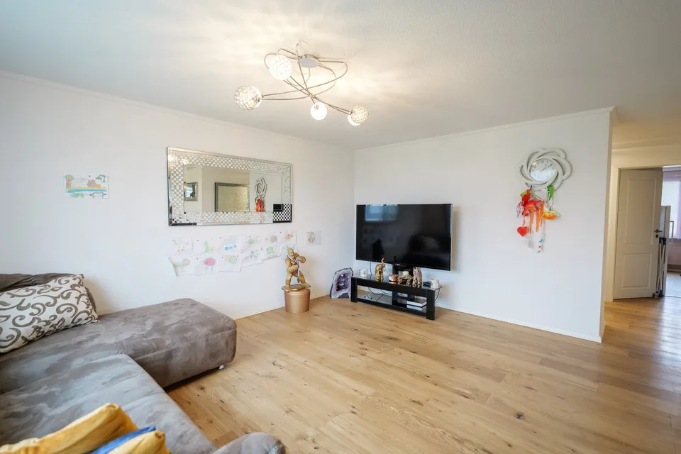 Charmante 4.5-Zimmer-Wohnung in Othmarsingen mit modernem Komfort