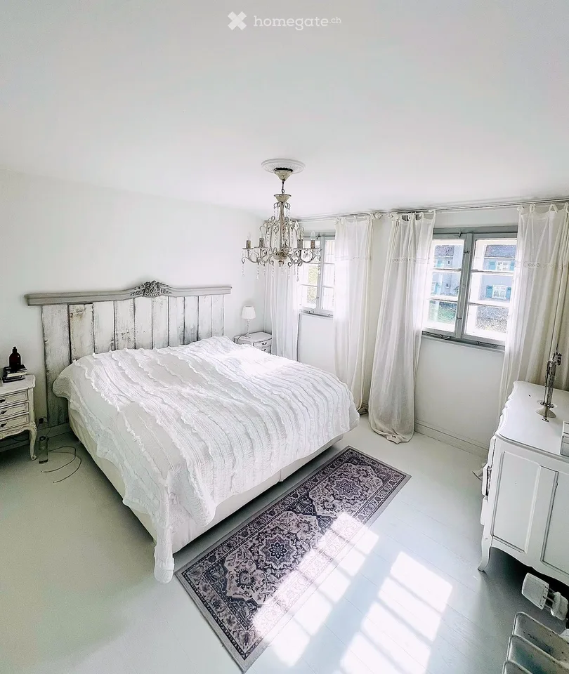 Exclusive 8.5-room villa with pool in Bottmingen at top location