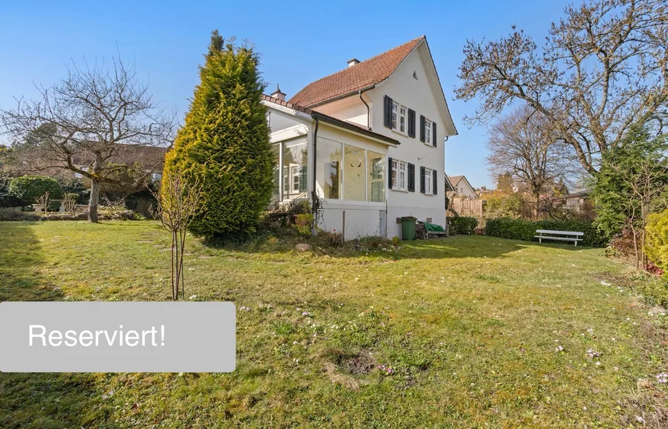Ein Zuhause mit Aussicht und Entwicklungspotenzial in Dietikon
